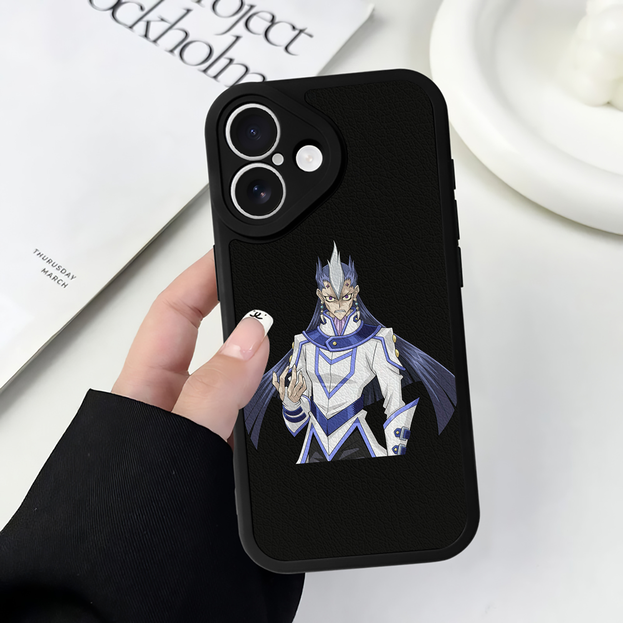 遊☆戯☆王 Yu-Gi-Oh! 【iPhone 16シリーズ対応】シリコンスマホケース（レザー調） 材質：シリコン
